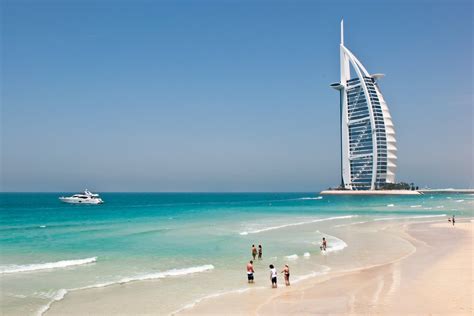 Дубай какое море омывает или океан